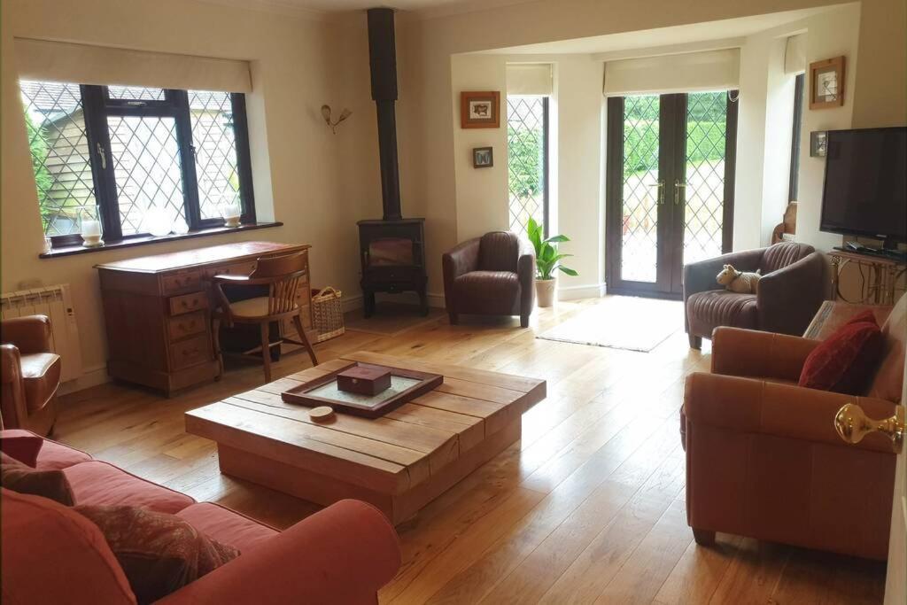 Ashwood Holiday Cottage. Ashford  Exterior photo